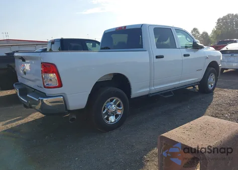 2021 Ram 2500 Tradesman 4X4 6'4 Box z USA, uszkodzony, nr VIN 3C6UR5CL0MG632175